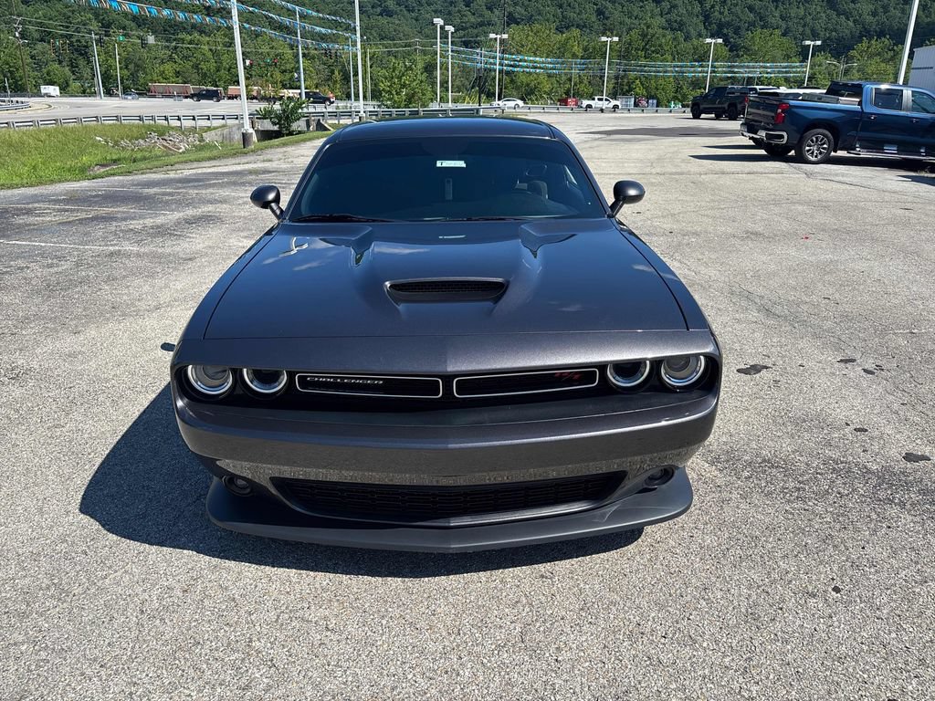 Used 2022 Dodge Challenger R/T RWD image 8
