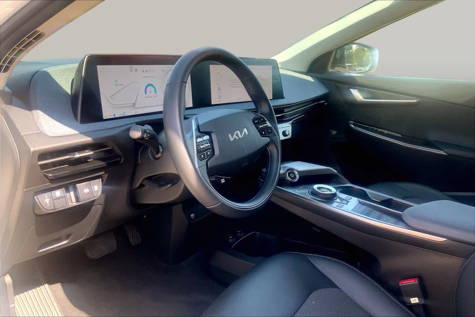Used 2024 Kia EV6 Light RWD image 15
