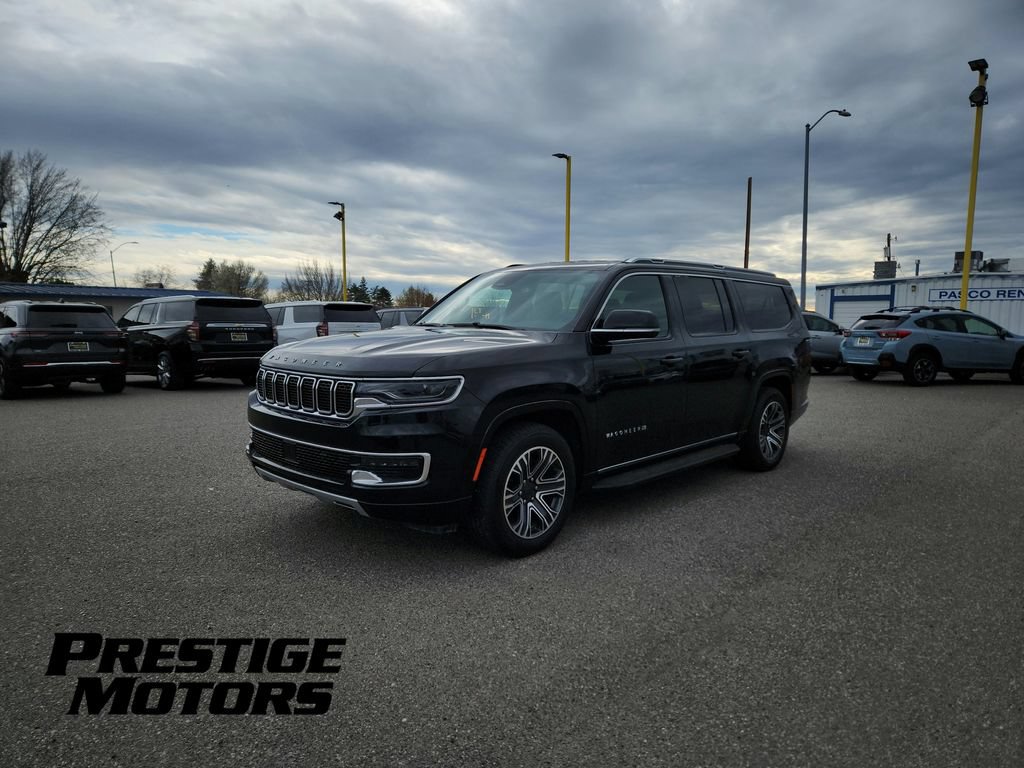 Used 2024 Jeep Wagoneer L Series II w/ Flexible Seating Group AWD/4WD image 3