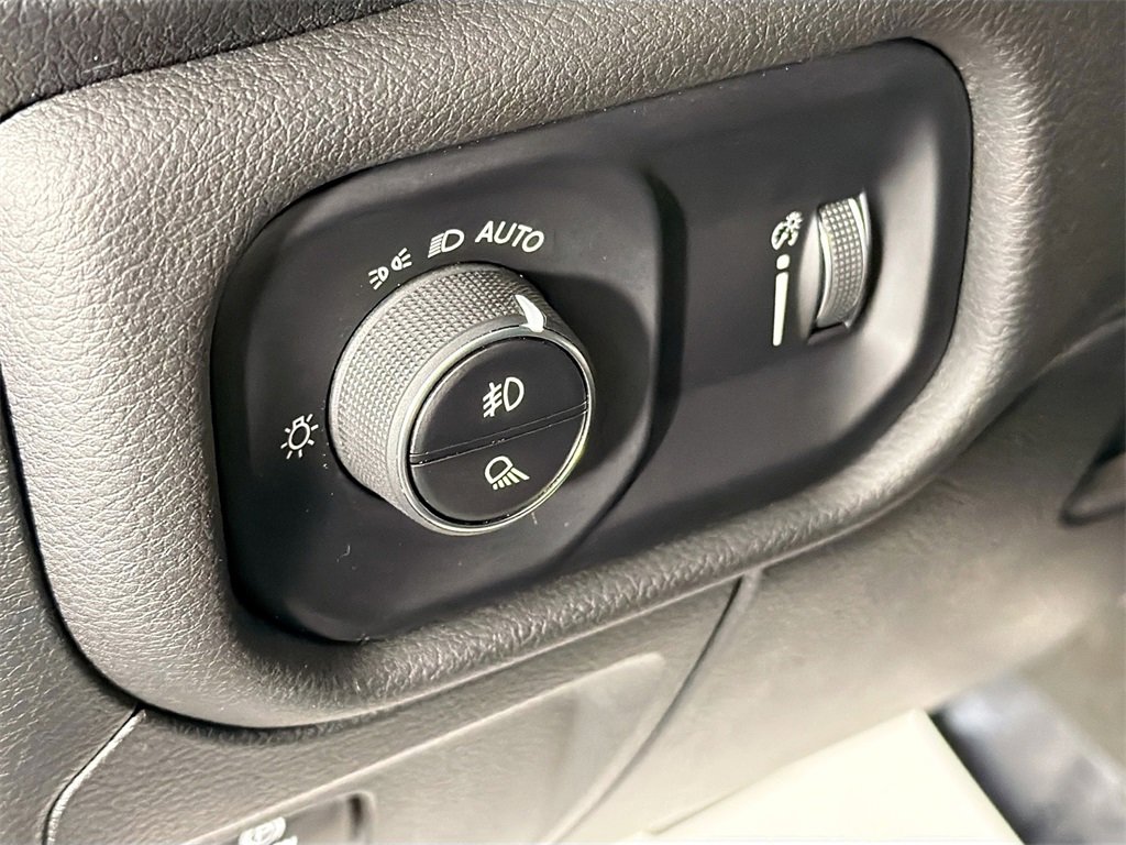 Used 2023 RAM 1500 Big Horn image 10