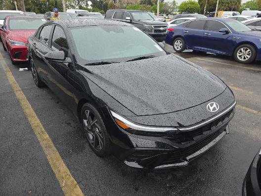 Used 2025 Hyundai Elantra Sport