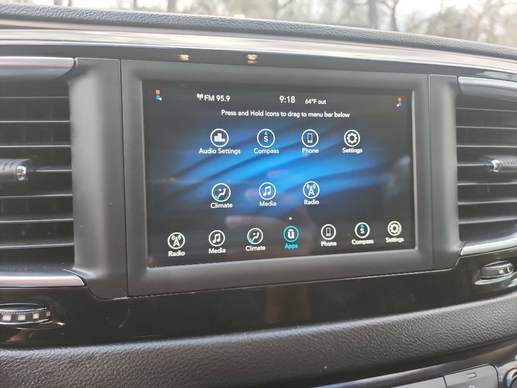 Used 2020 Chrysler Voyager Lxi image 19