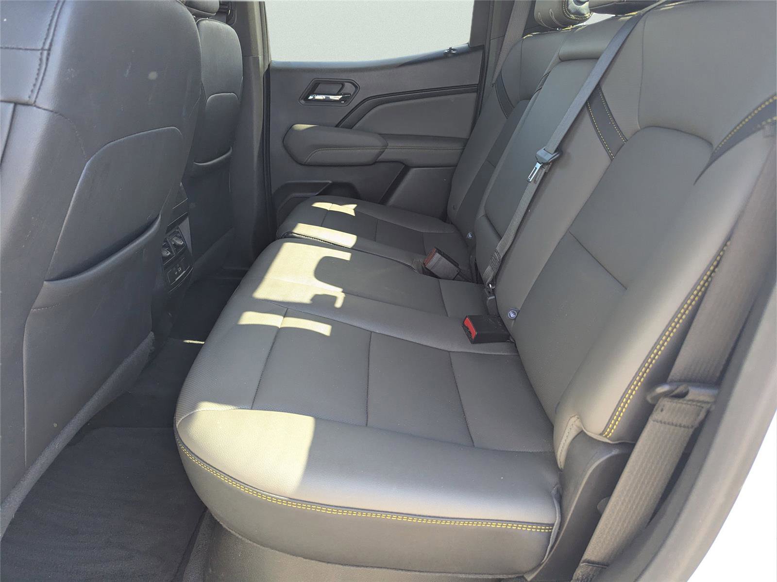 Used 2023 Chevrolet Colorado ZR2 w/ ZR2 Convenience Package III image 29