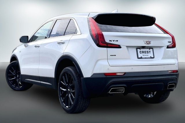 Used 2023 Cadillac XT4 Luxury w/ Cold Weather Package AWD/4WD image 10
