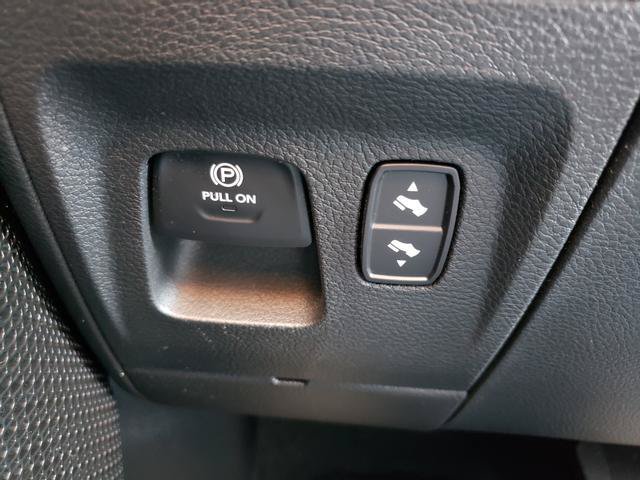 Used 2023 RAM 1500 Big Horn AWD/4WD image 31