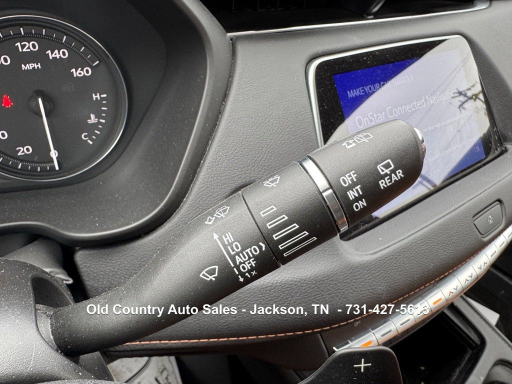 Used 2020 Cadillac XT4 Premium Luxury FWD image 25