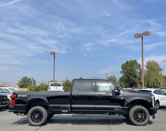New 2026 Ford F350 Lariat w/ Black Appearance Package image 2