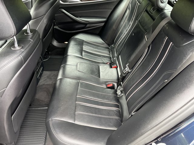 Used 2019 BMW 540i w/ M Sport Package image 7