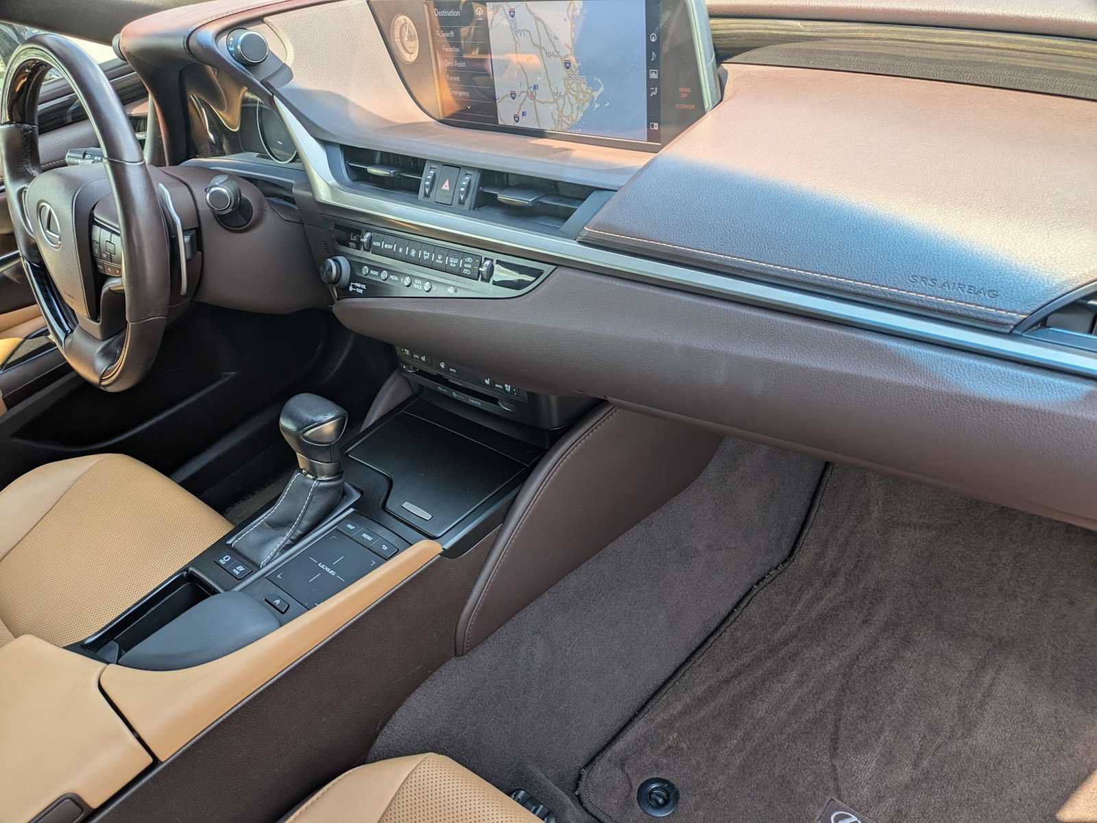 Used 2019 Lexus ES 300h w/ Premium Package FWD image 25