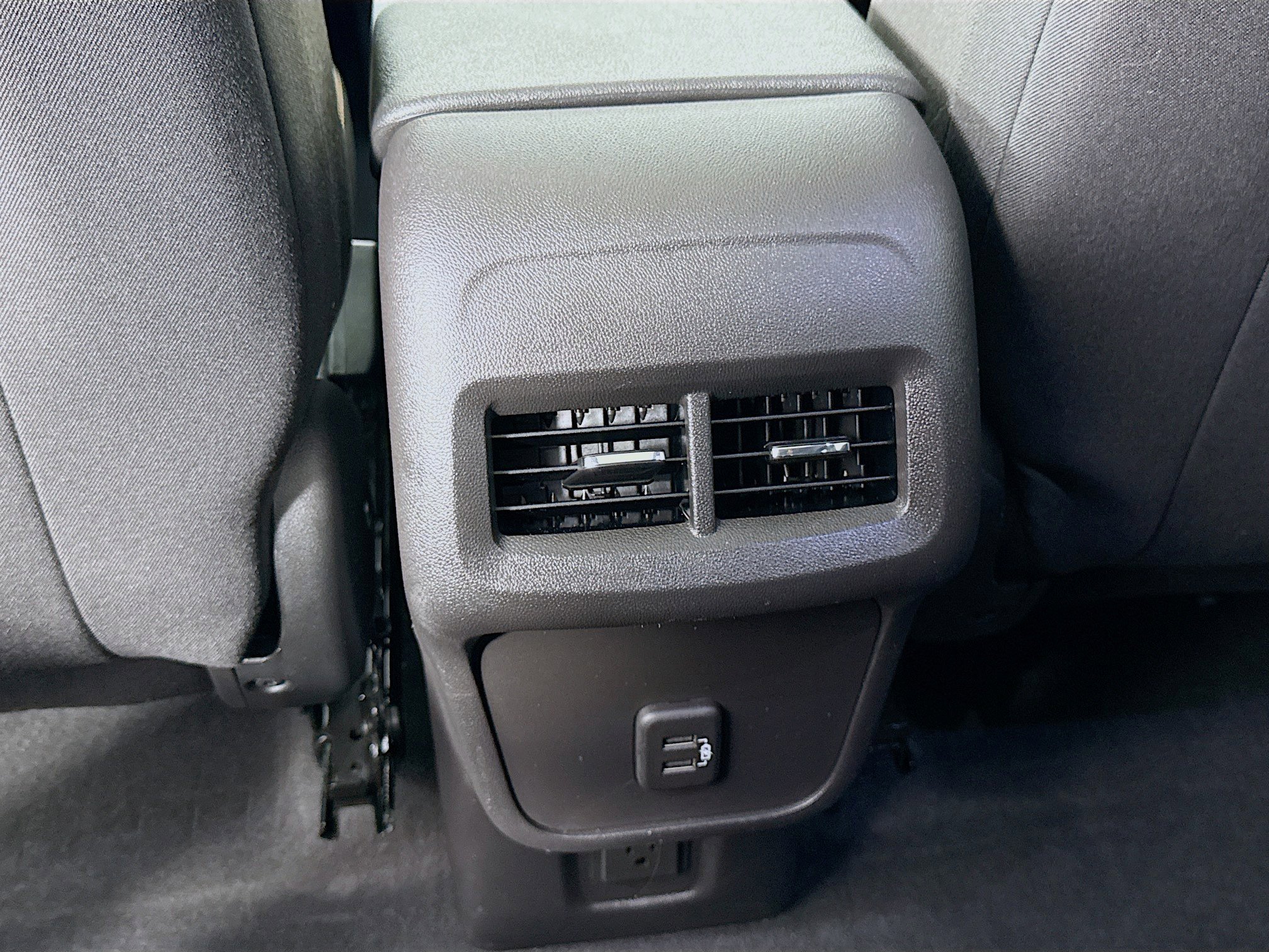 Used 2024 Chevrolet Equinox LT image 27