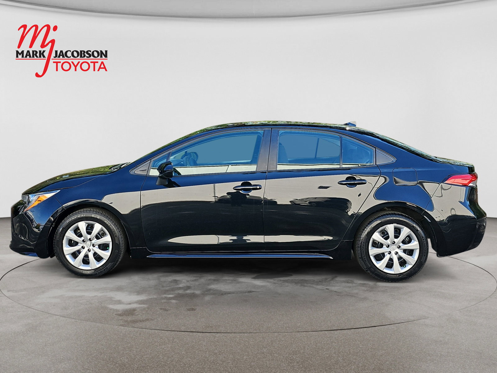Used 2023 Toyota Corolla LE FWD image 15