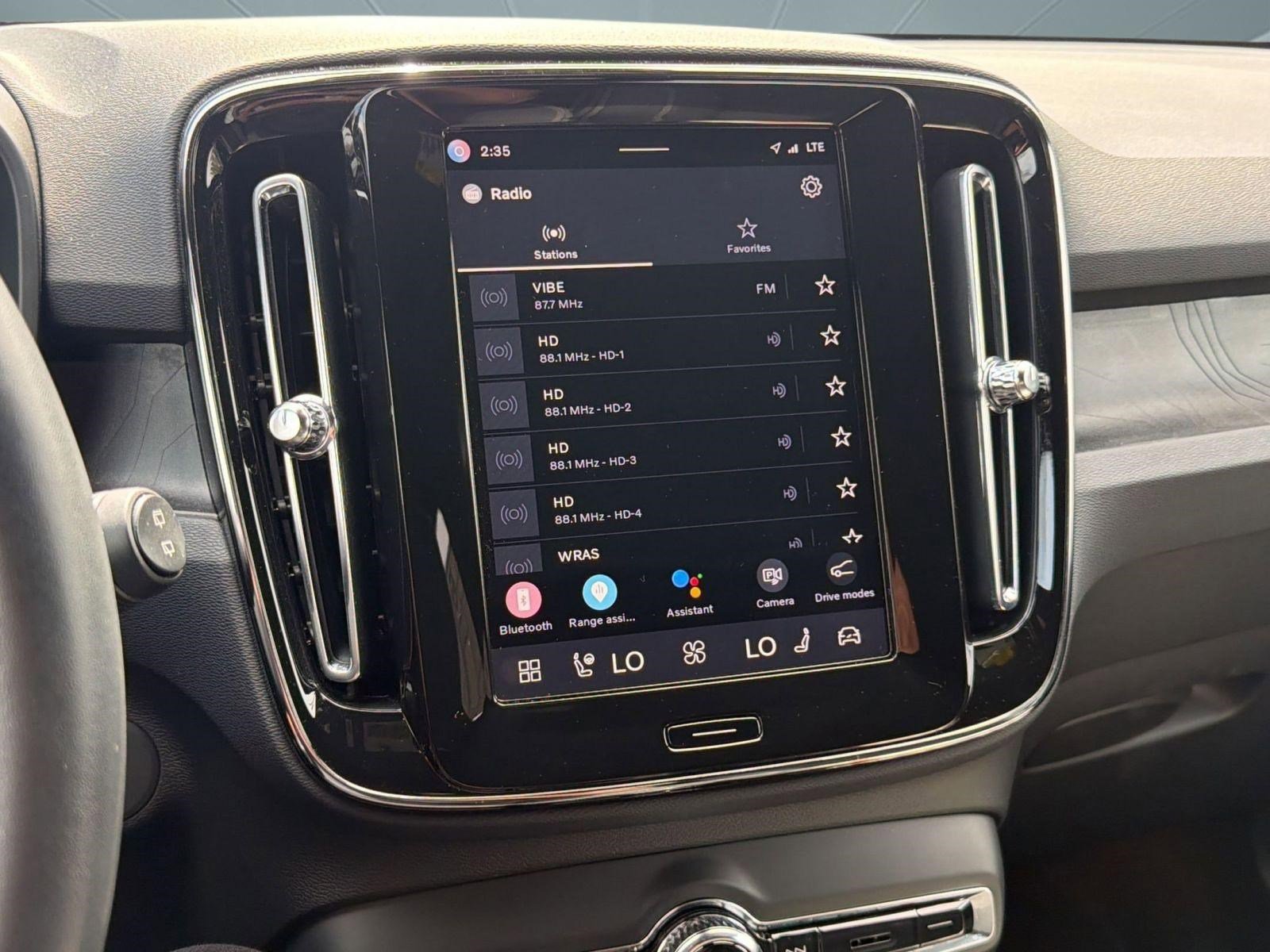 Certified 2024 Volvo XC40 Recharge Plus w/ Protection Package Premier RWD image 24