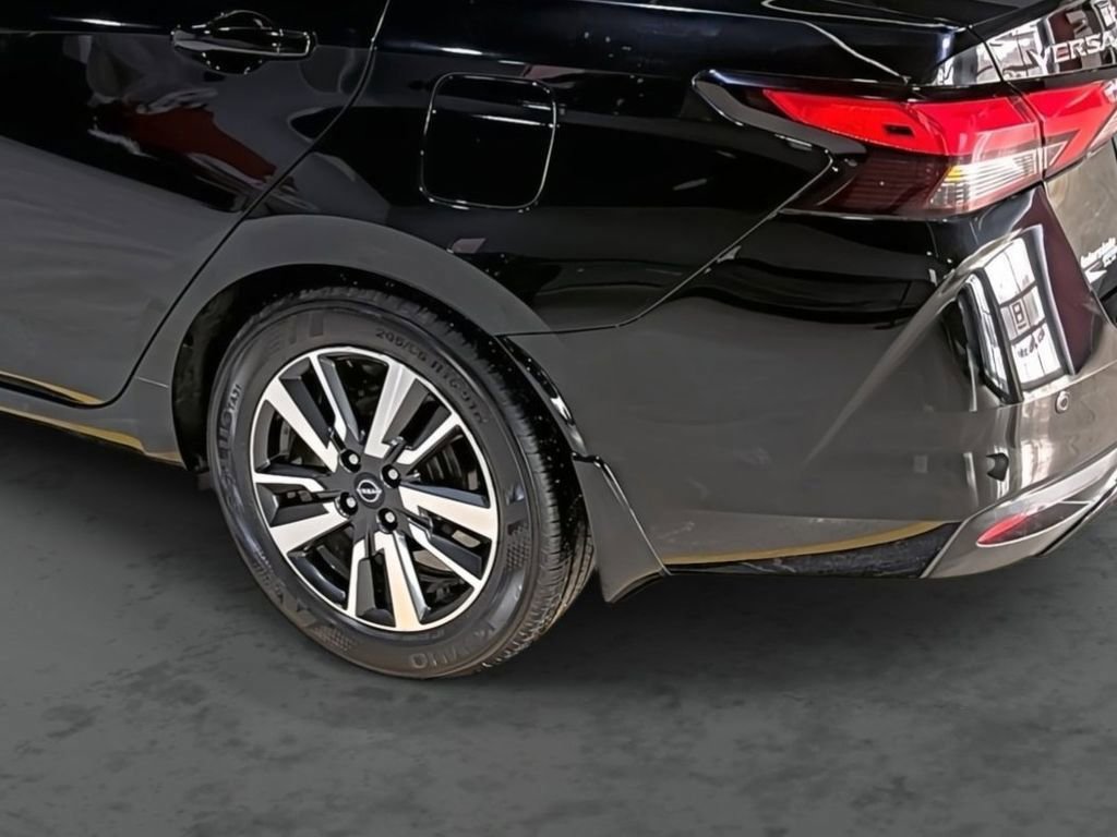 Used 2025 Nissan Versa SV w/ Trunk Package image 10