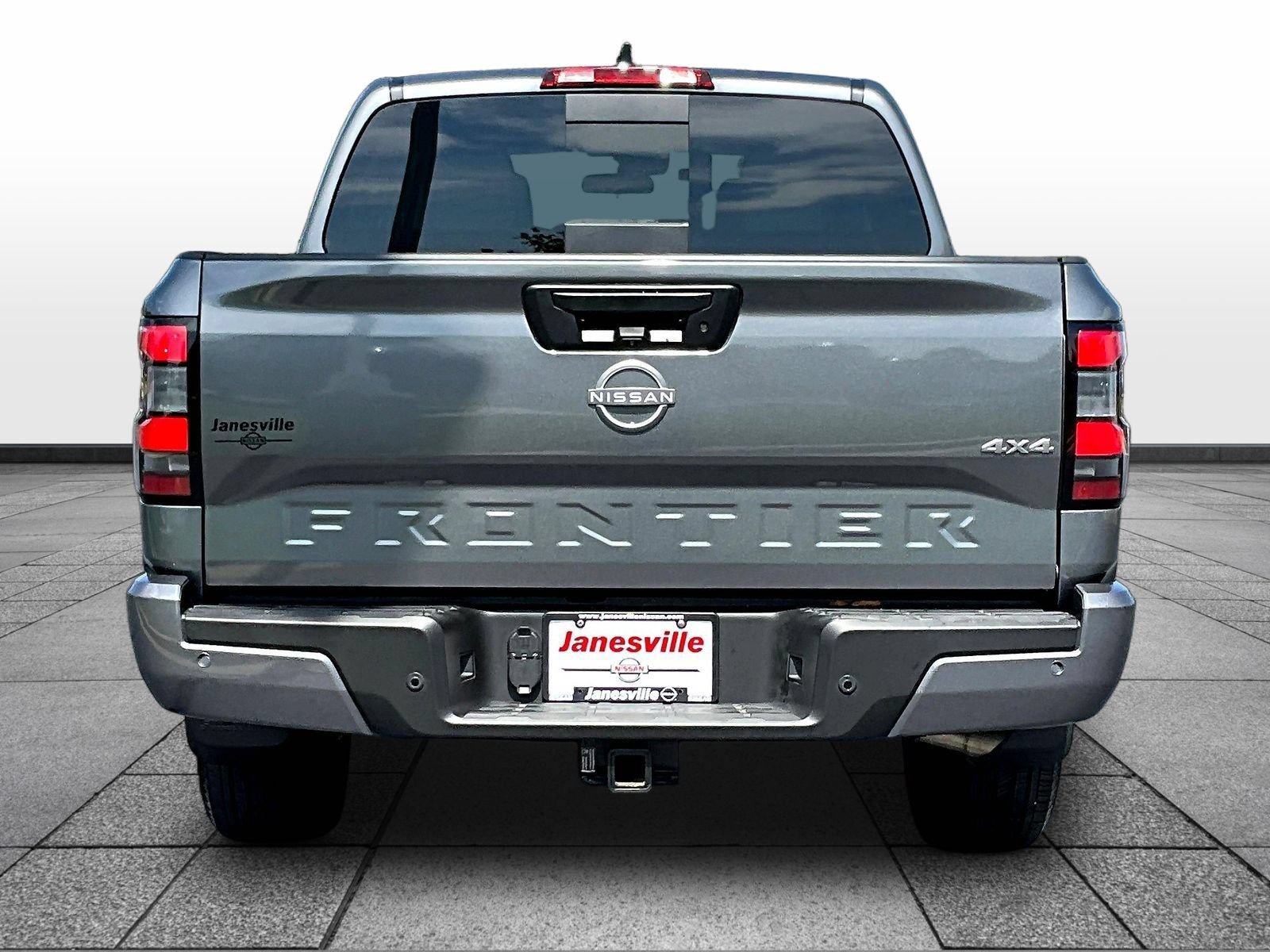 Certified 2025 Nissan Frontier SV w/ SV Convenience Package AWD/4WD image 6