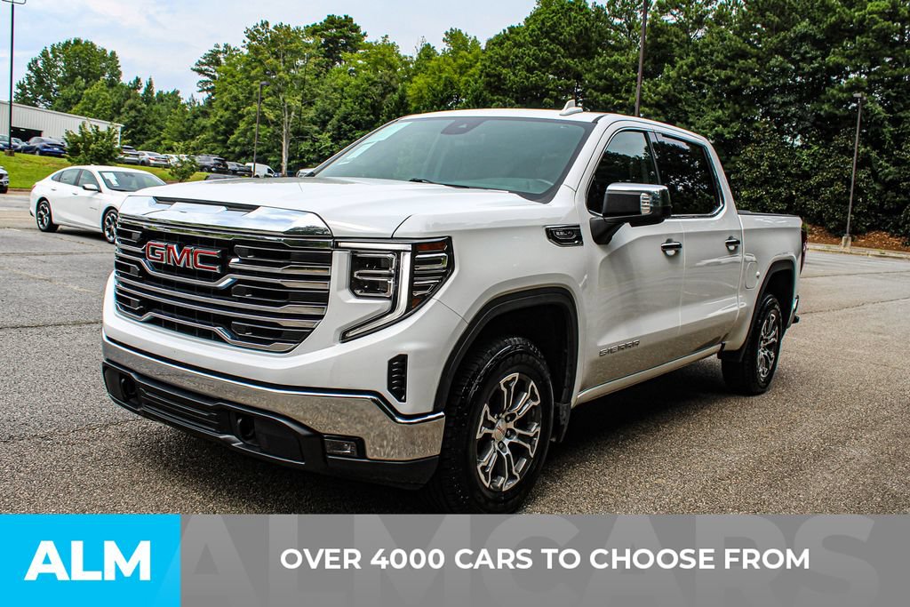 Used 2025 GMC Sierra 1500 SLT RWD image 2