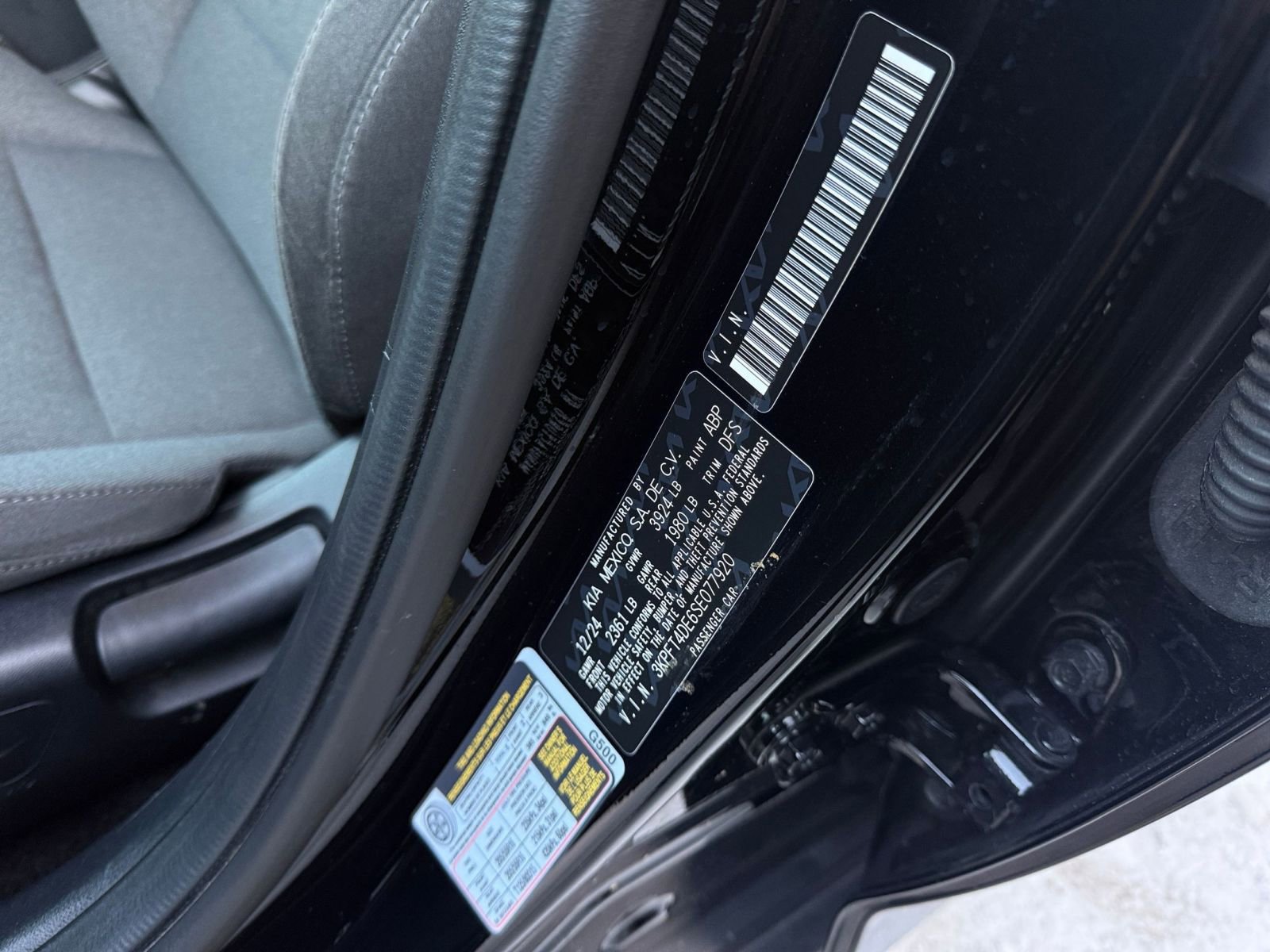 Used 2025 Kia K4 LXS image 27