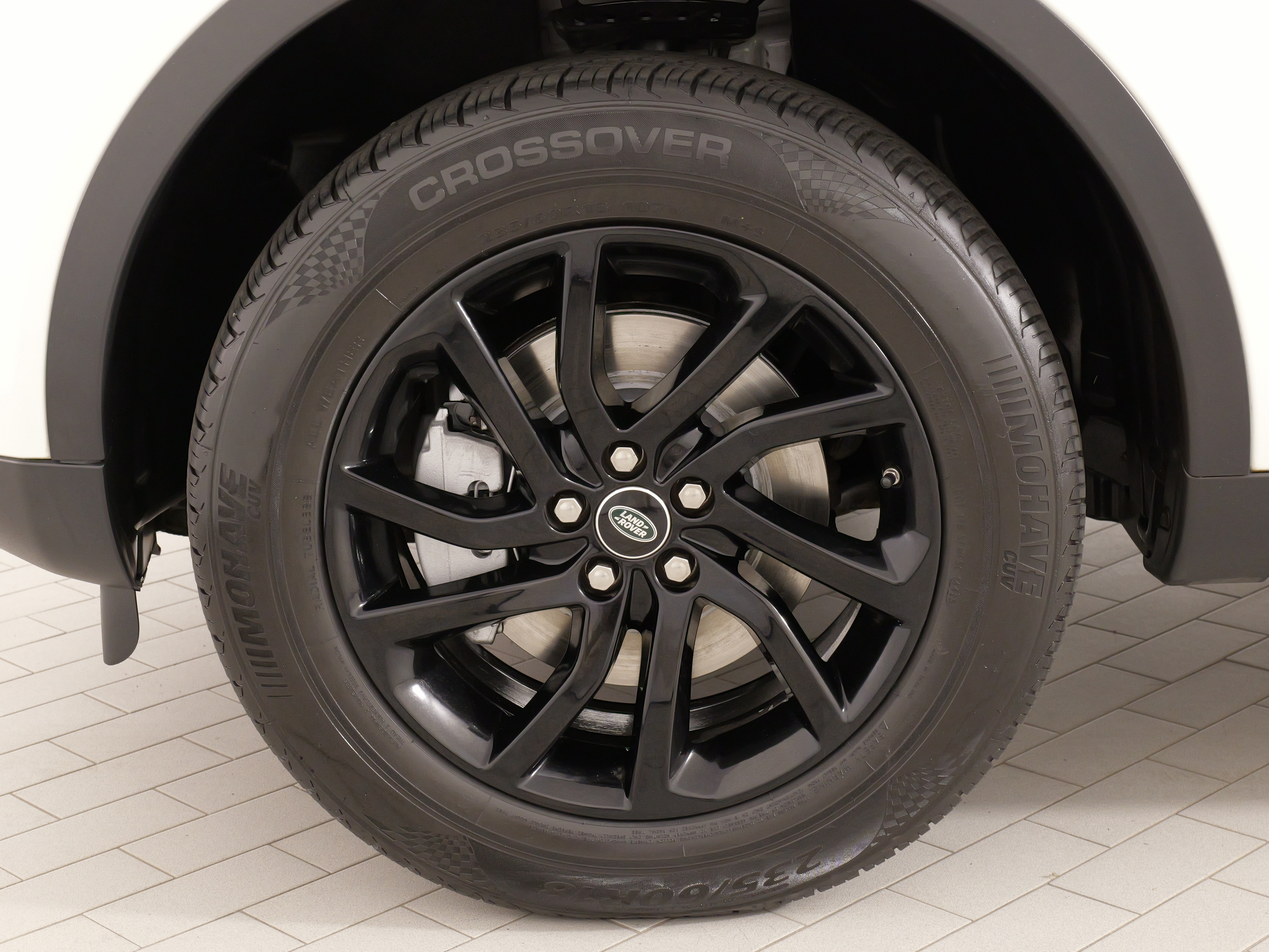 Used 2018 Land Rover Discovery Sport HSE AWD/4WD image 56