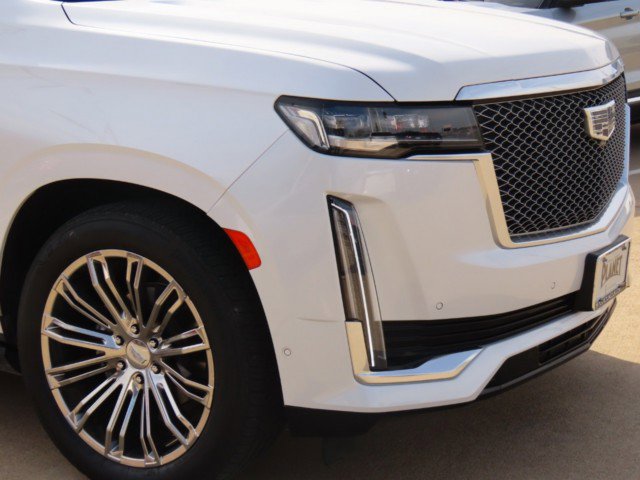 Used 2023 Cadillac Escalade Premium Luxury Platinum w/ LPO, Radiant Package image 4