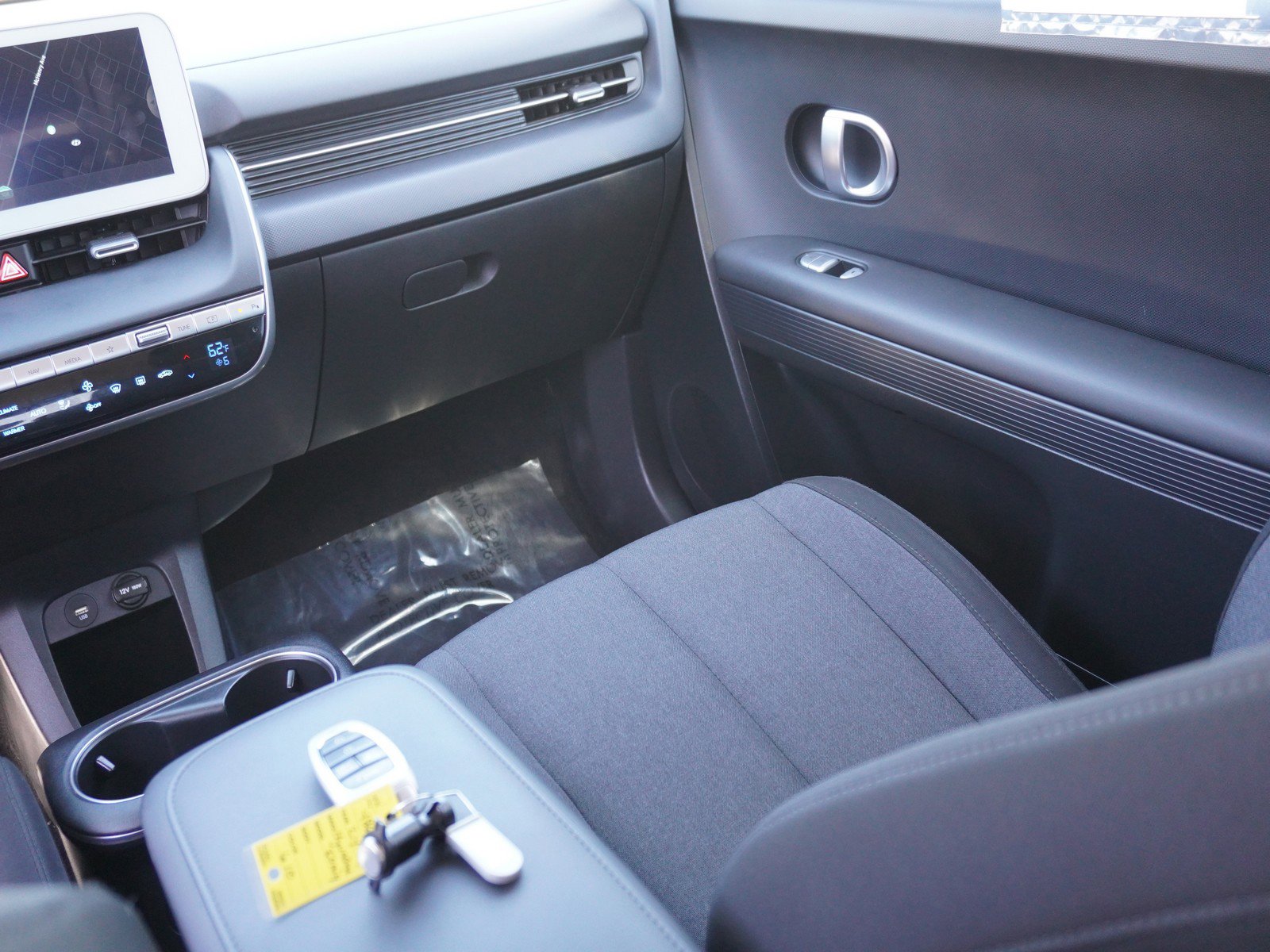 Used 2024 Hyundai Ioniq 5 SE image 16