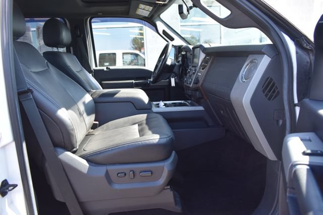 Used 2016 Ford F250 Lariat w/ Lariat Ultimate Package AWD/4WD image 45