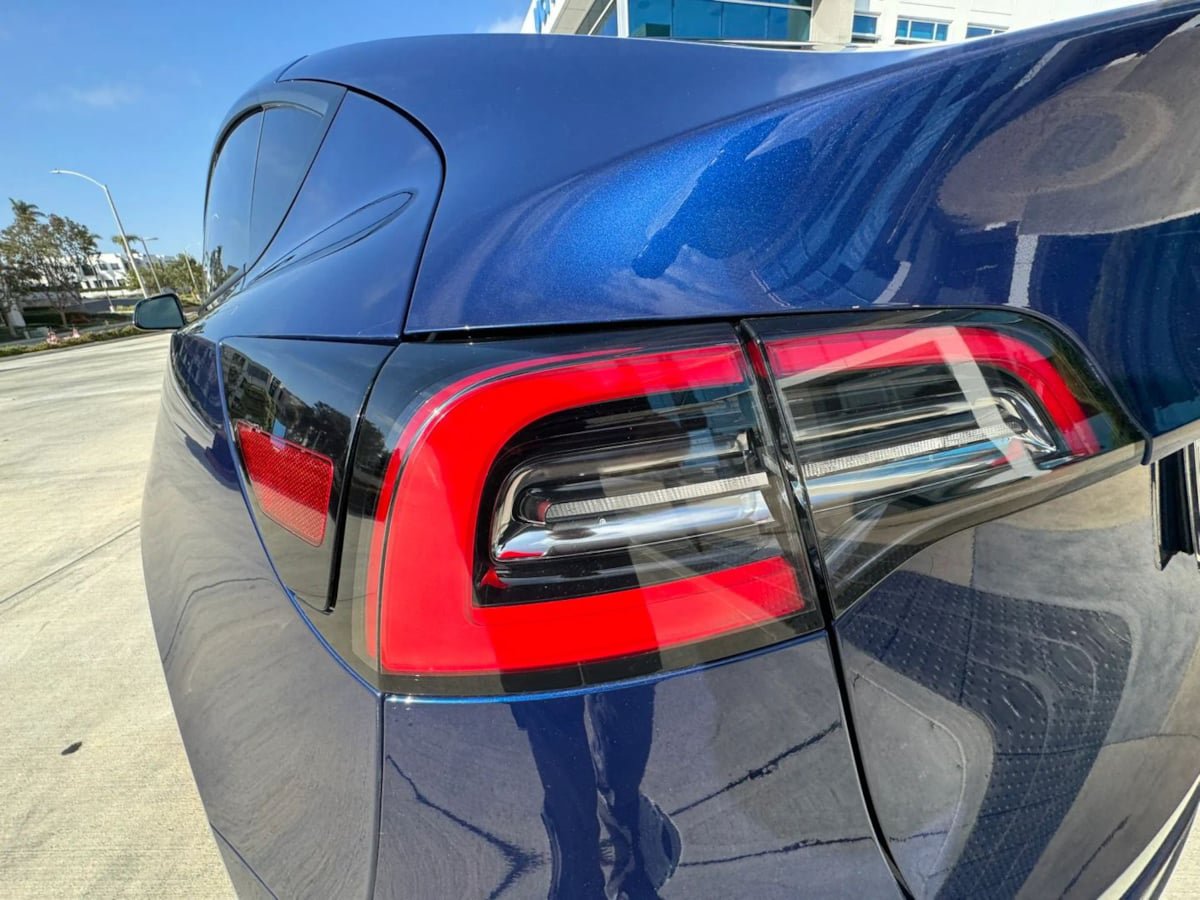 Used 2023 Tesla Model Y Long Range AWD/4WD image 18