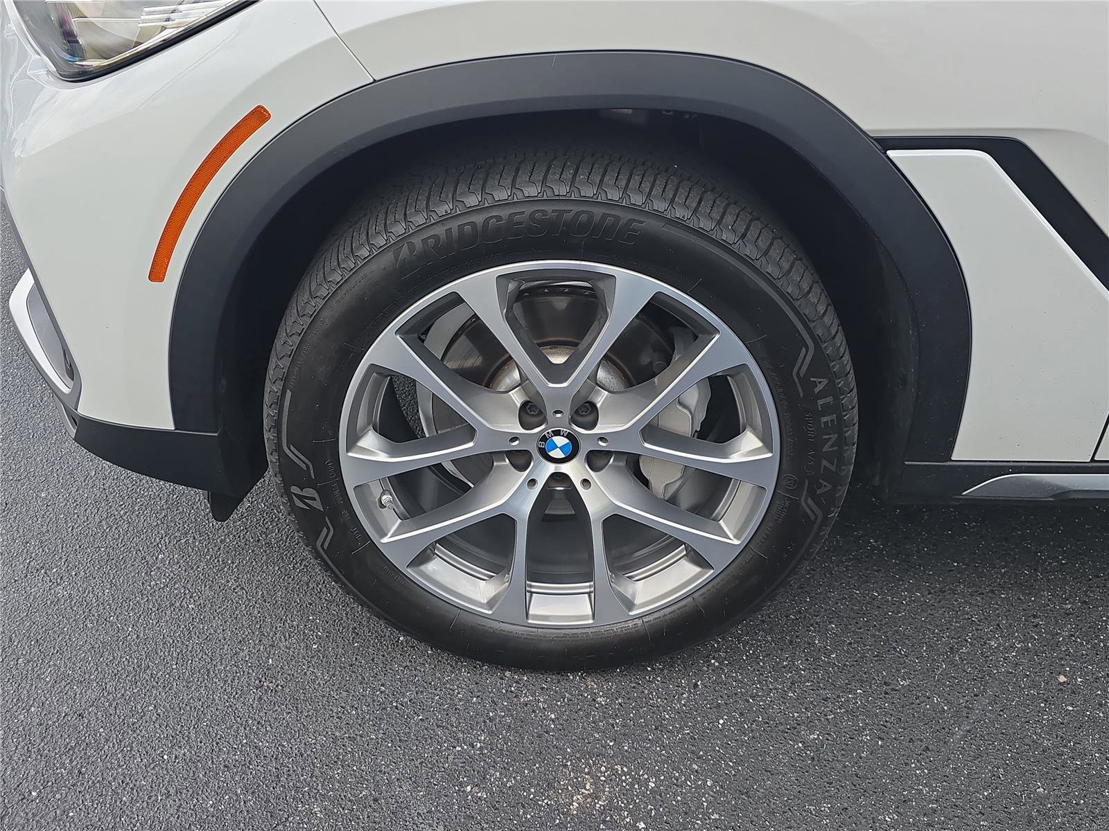 Used 2021 BMW X6 xDrive40i AWD/4WD image 8