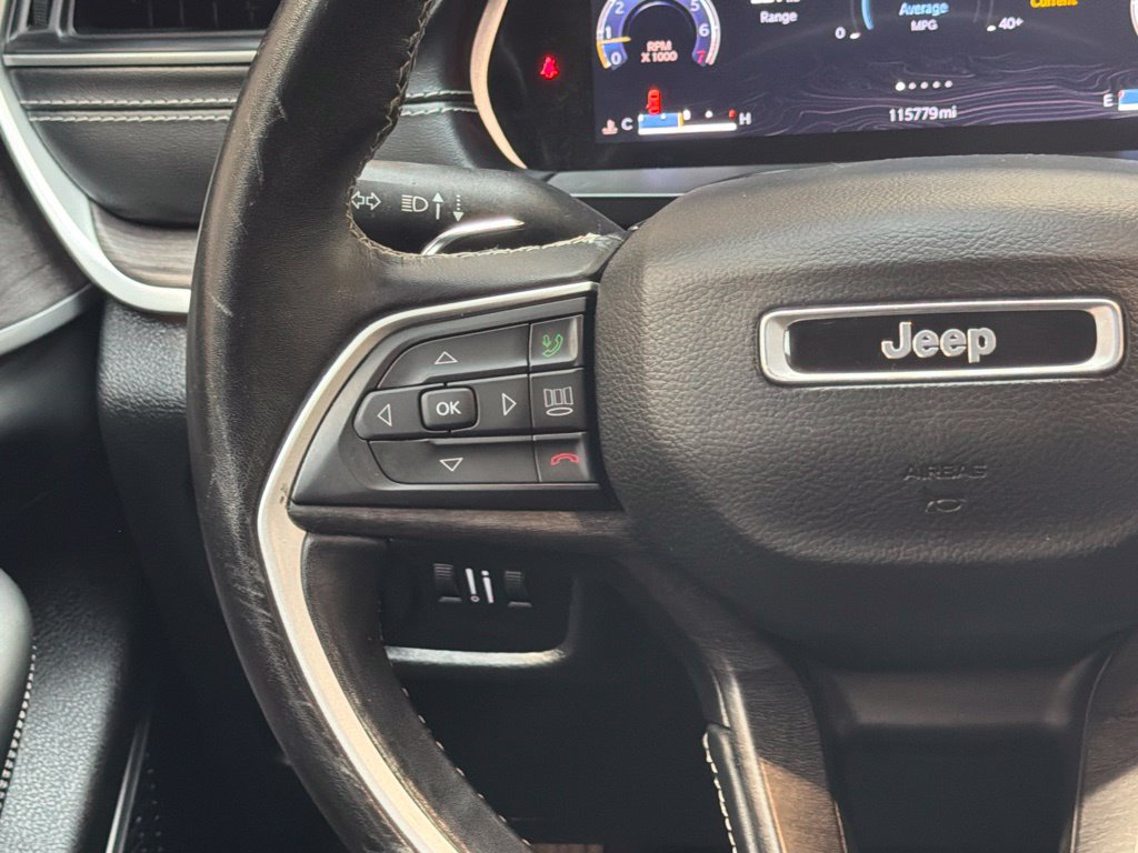 Used 2022 Jeep Grand Cherokee L Limited AWD/4WD image 20