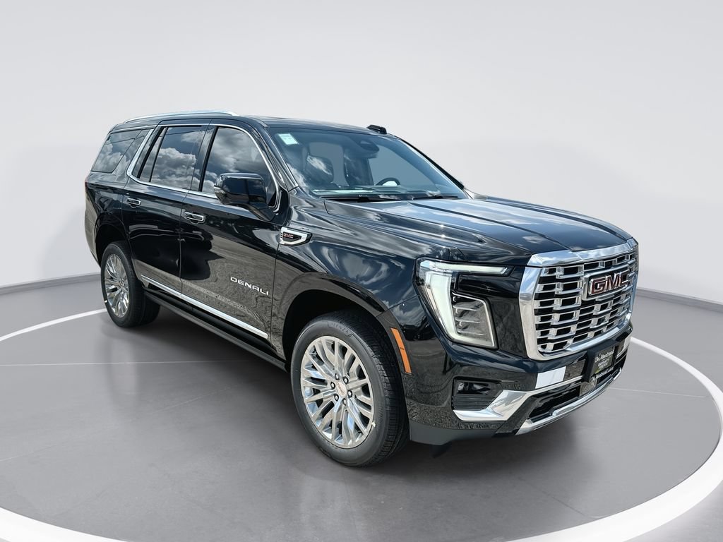 New 2026 GMC Yukon Denali w/ Sun & Power Step Package