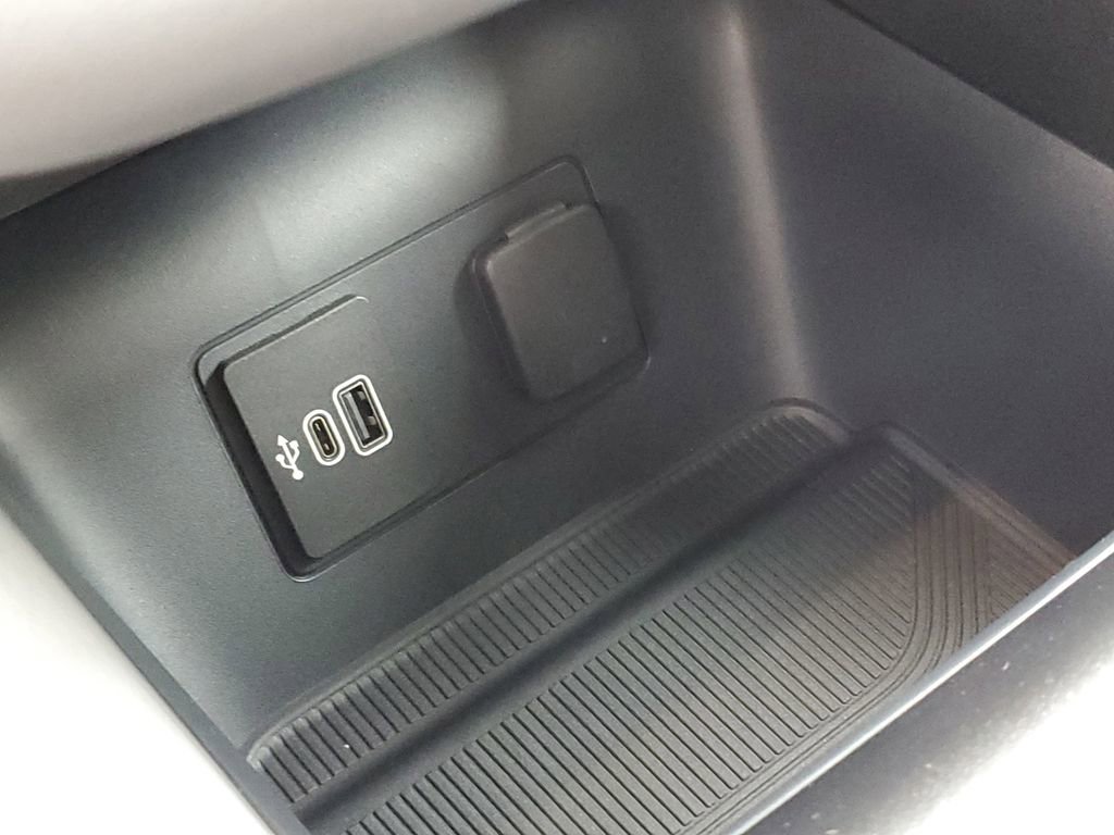 New 2026 Ford Explorer Active w/ Active Comfort Package image 22