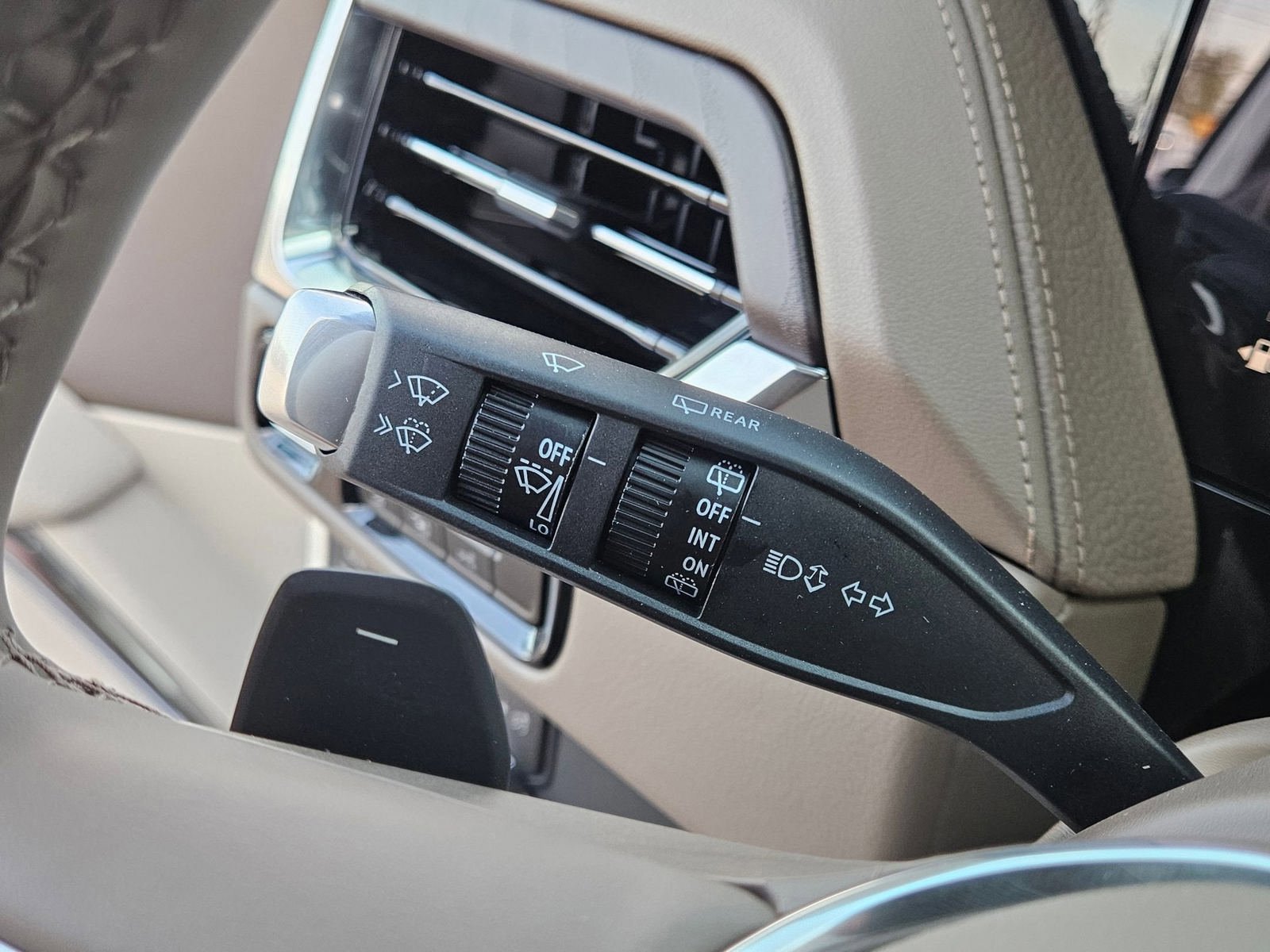 New 2026 GMC Yukon Denali AWD/4WD image 14