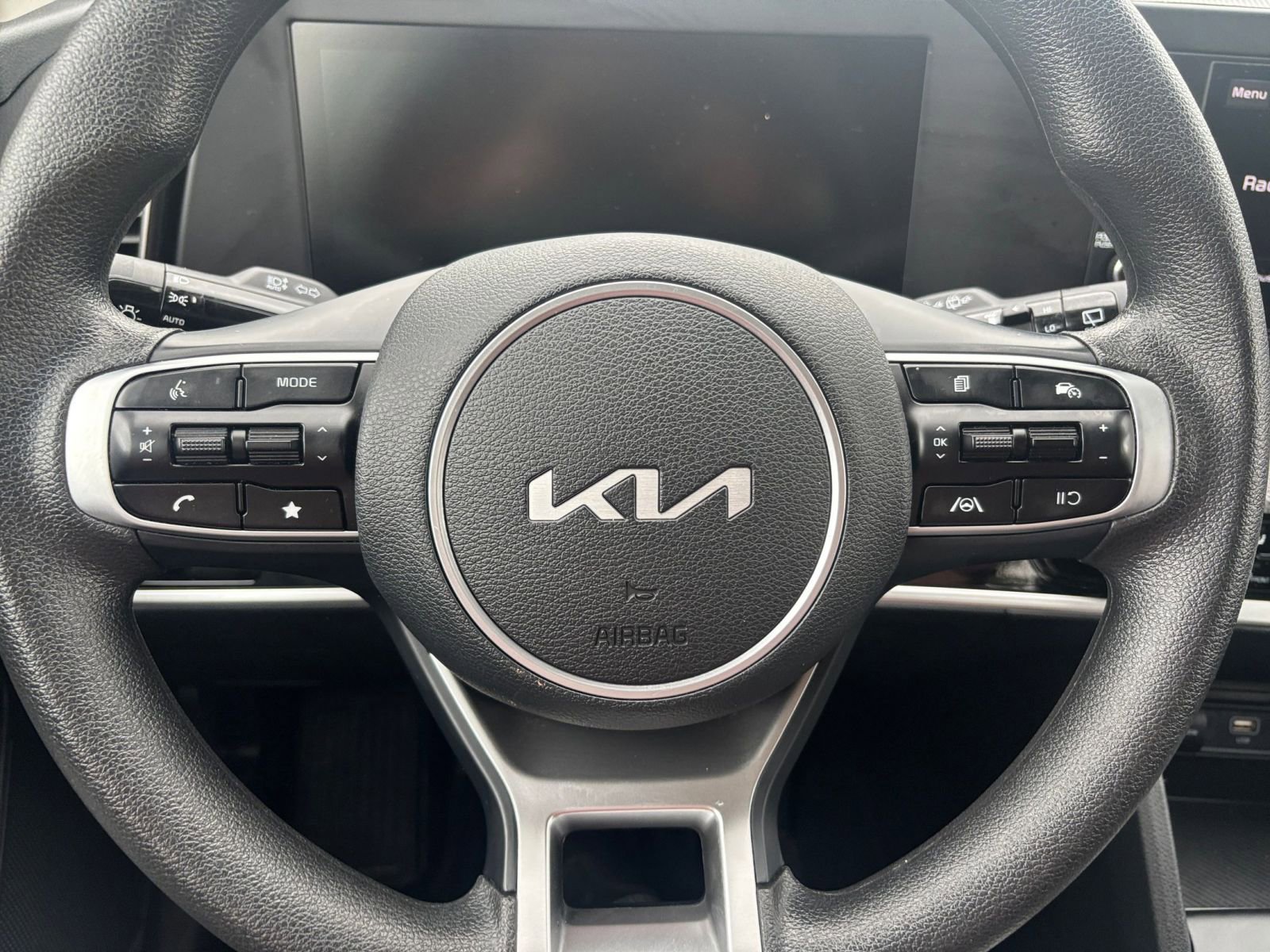 Used 2025 Kia Sportage LX image 25