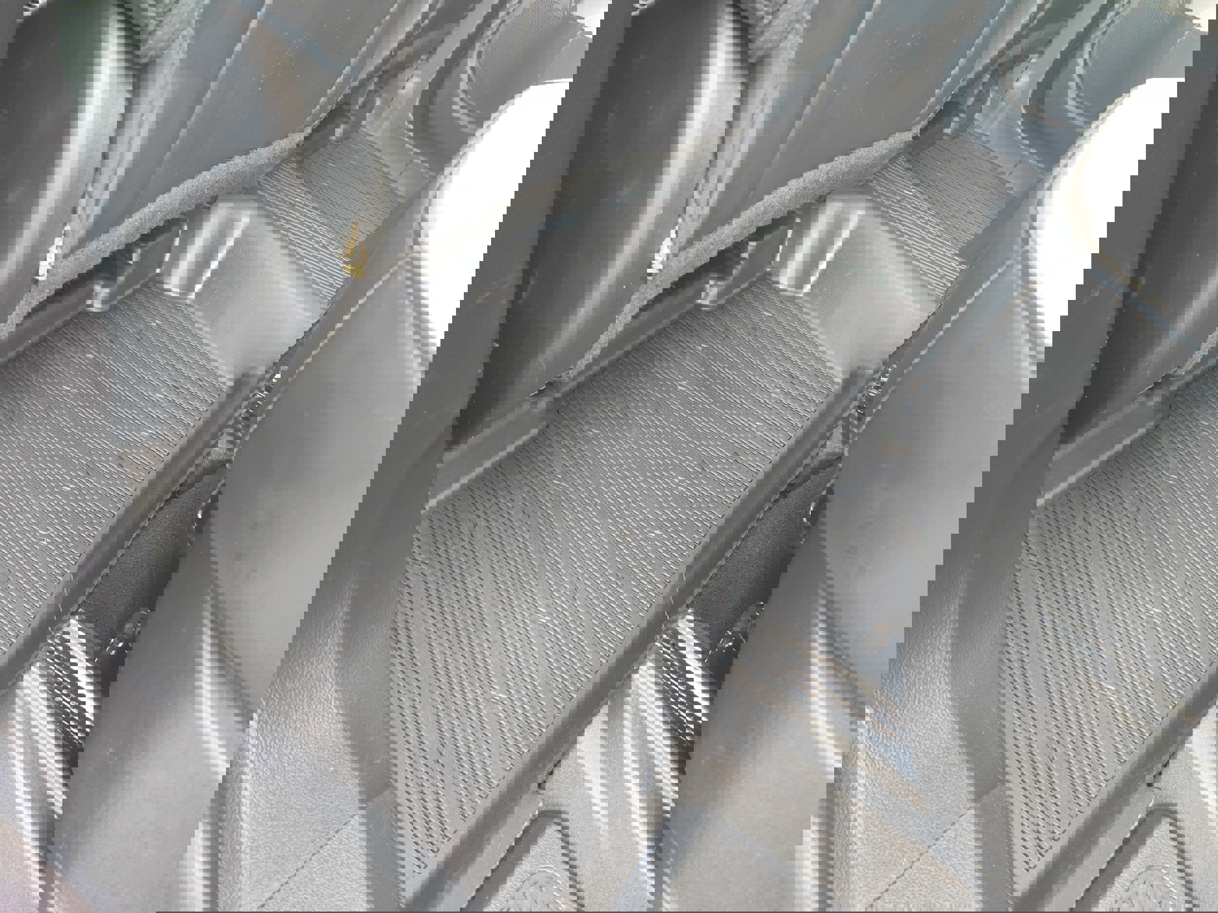 Used 2021 Ford Explorer XLT w/ Equipment Group 202A image 12