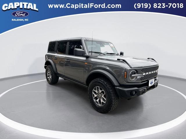 Certified 2025 Ford Bronco Badlands AWD/4WD image 2