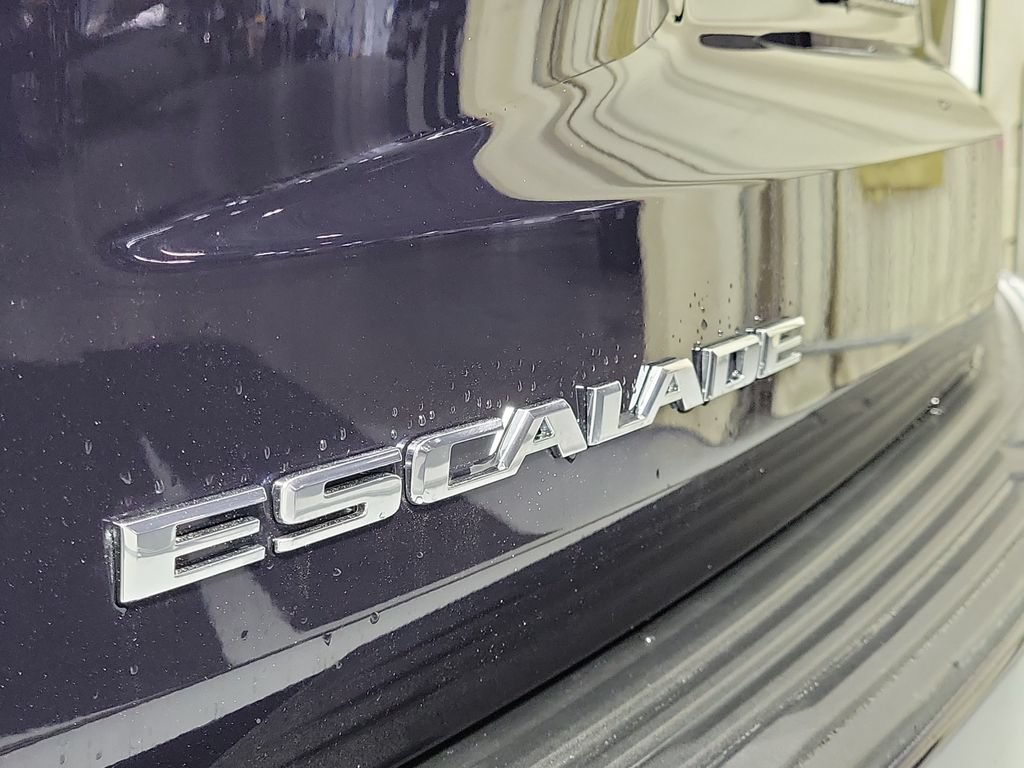 Used 2022 Cadillac Escalade Sport w/ Touring Package AWD/4WD image 6