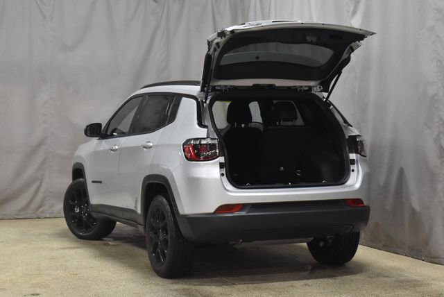New 2026 Jeep Compass Latitude image 29