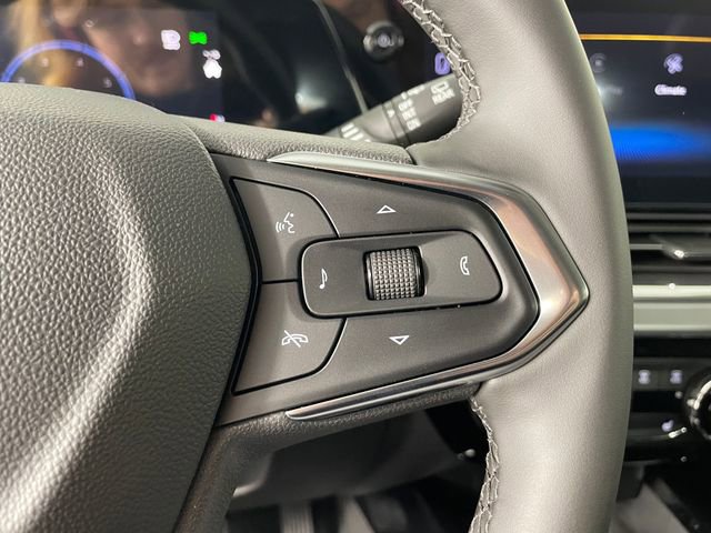 New 2026 Chevrolet Trax LT FWD image 8