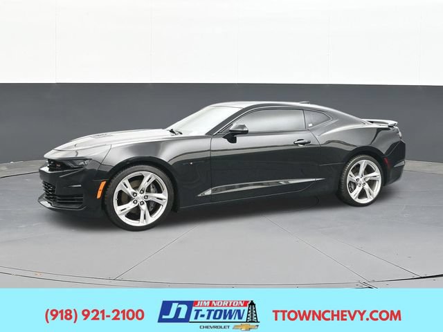 Used 2019 Chevrolet Camaro SS RWD image 7