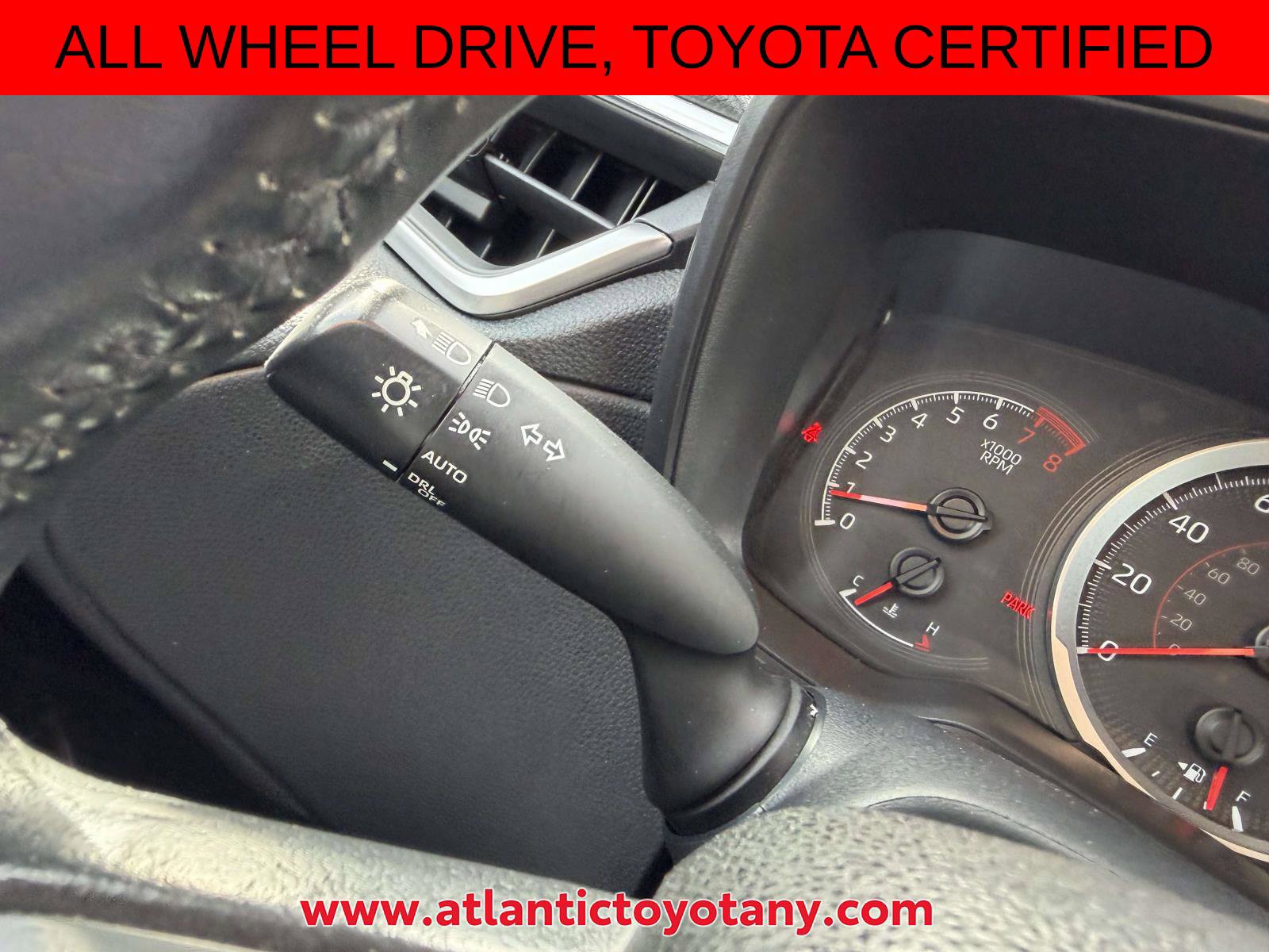 Certified 2022 Toyota Corolla Cross LE AWD/4WD image 26