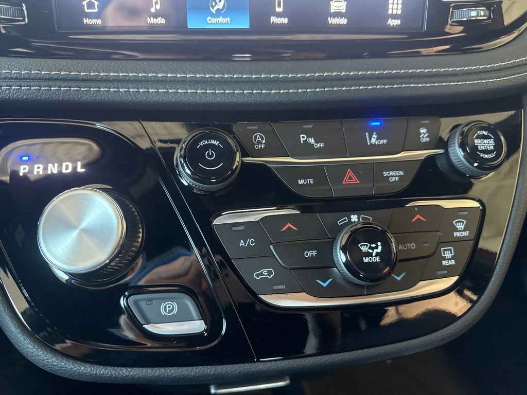 New 2026 Chrysler Pacifica Select image 30