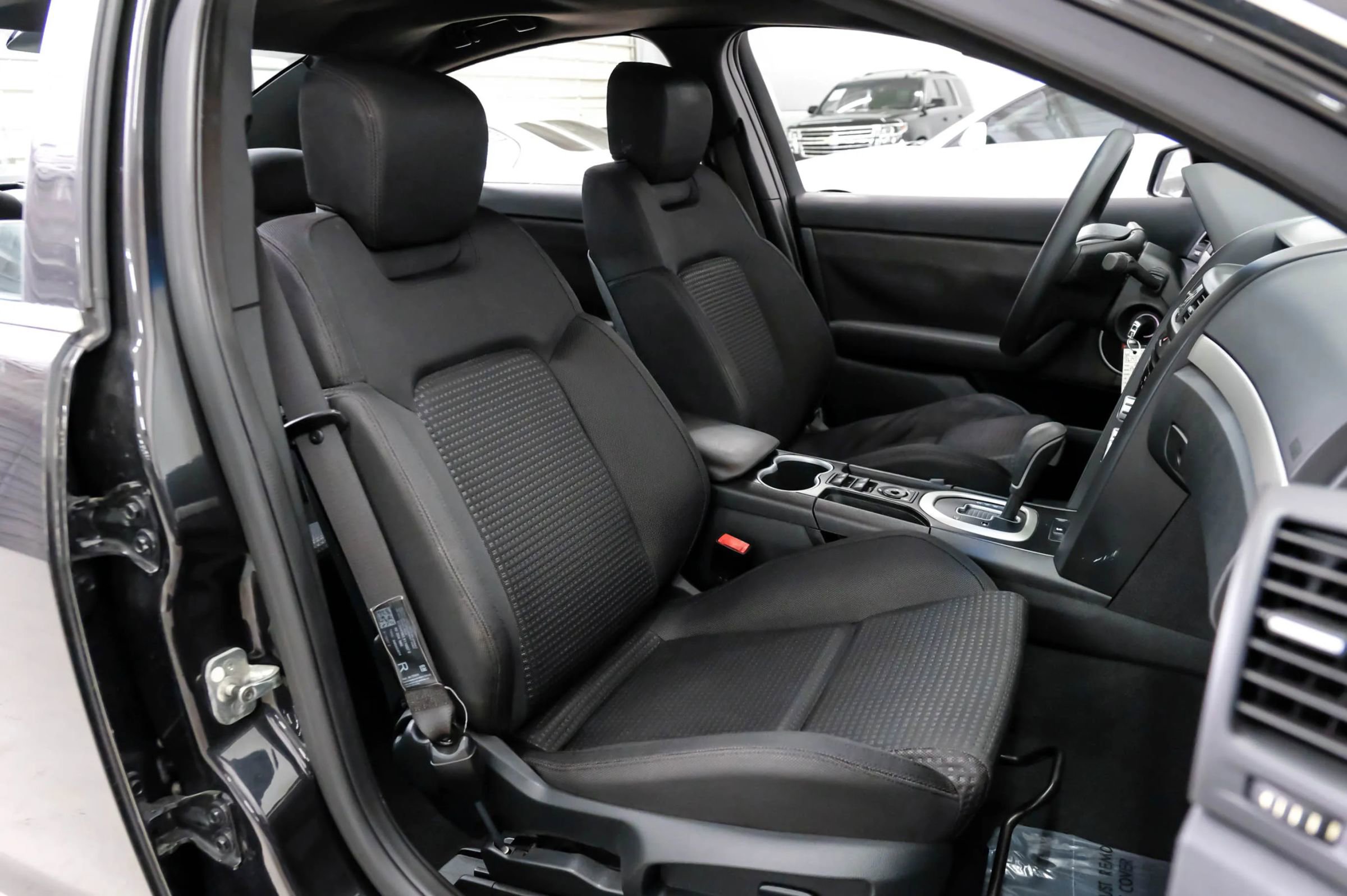 Used 2008 Pontiac G8 image 28