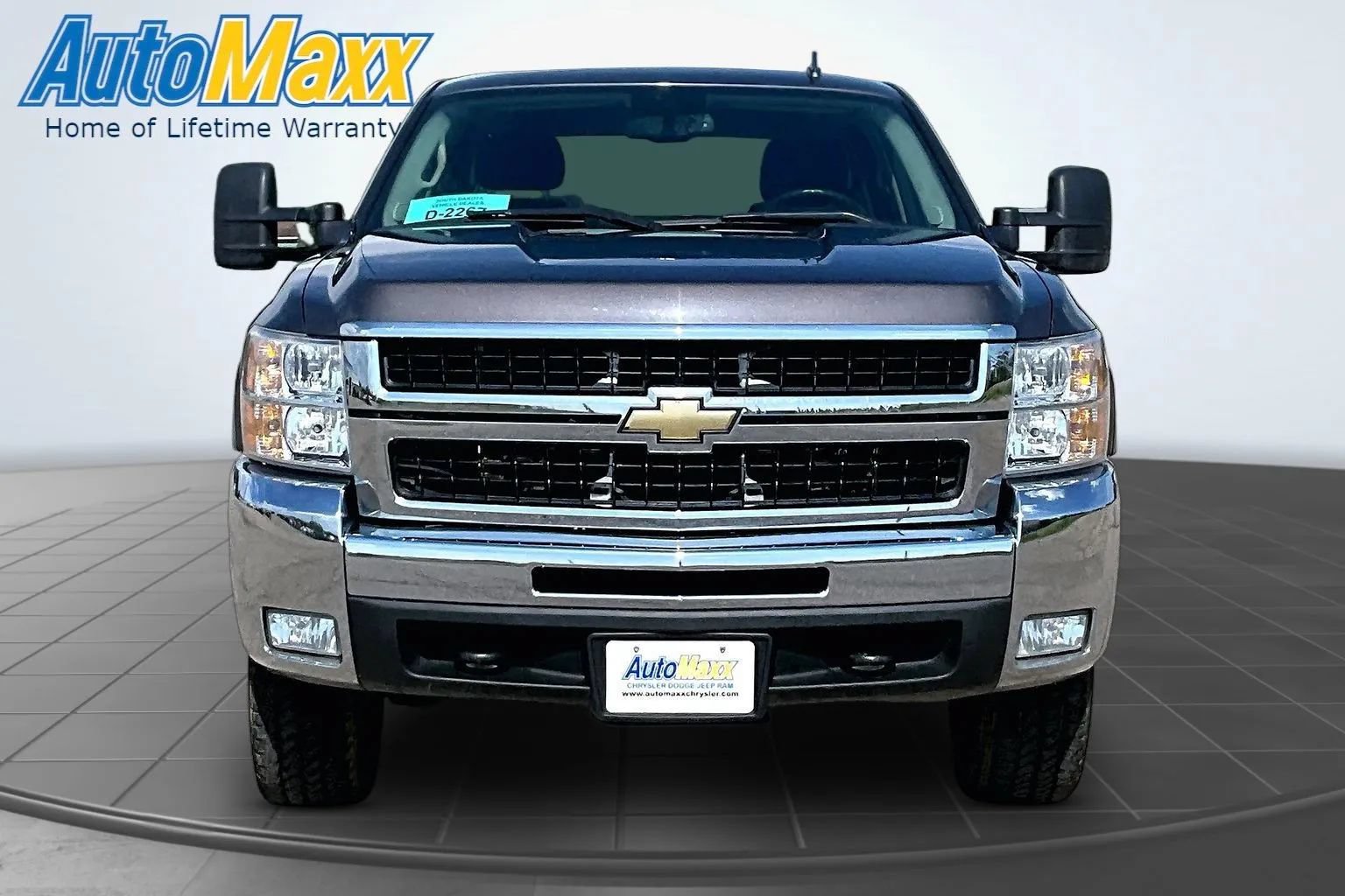 Used 2010 Chevrolet Silverado 2500 LT w/ Interior Plus Package AWD/4WD image 2