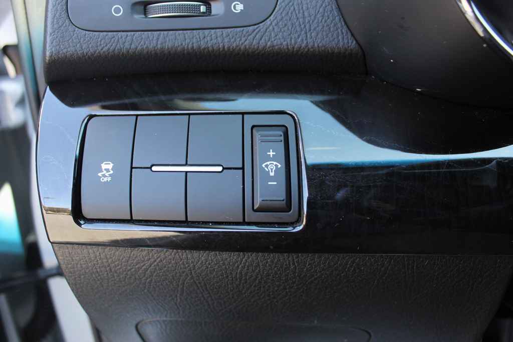 Used 2014 Kia Sorento LX image 12