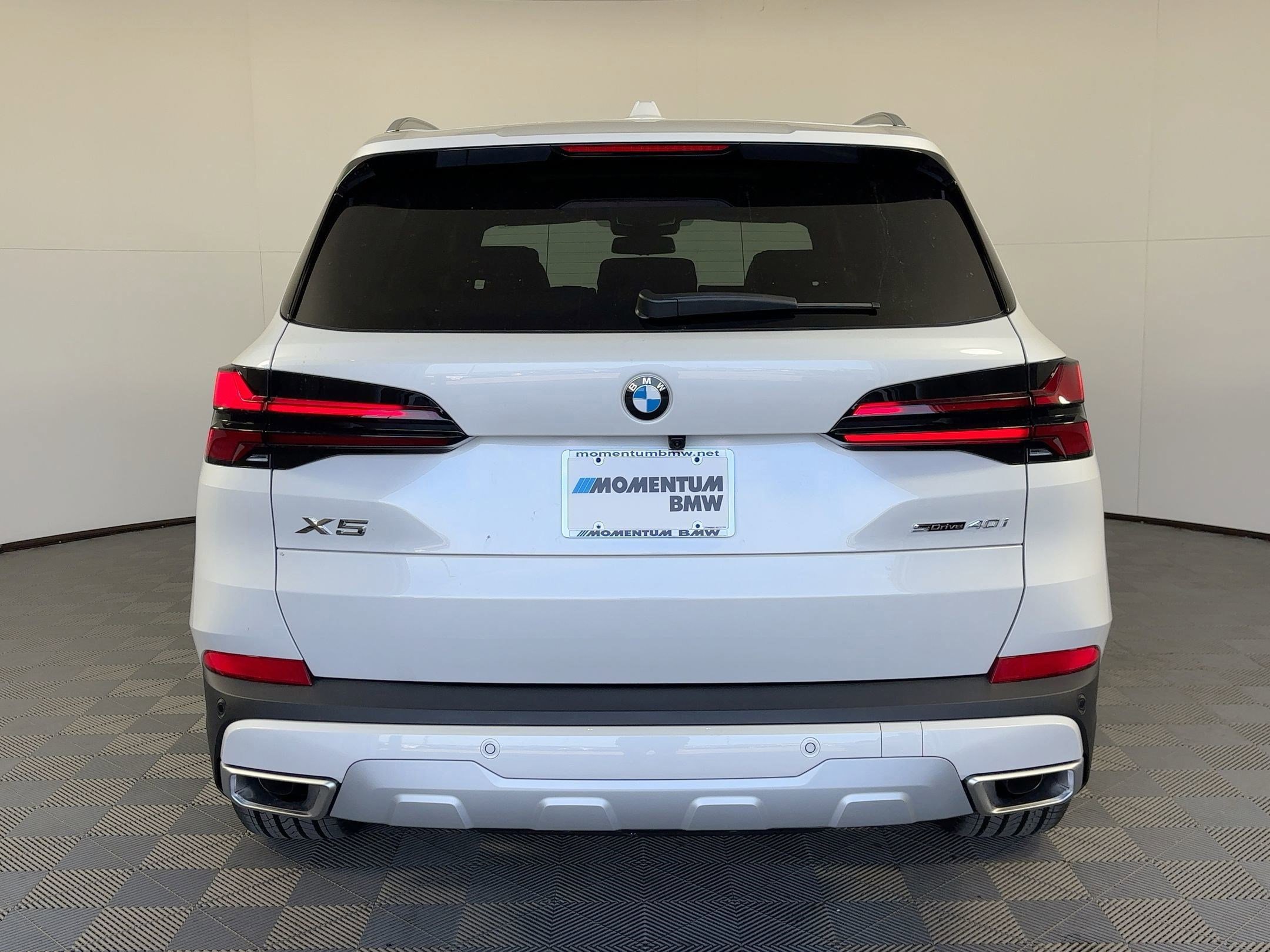 Used 2026 BMW X5 sDrive40i w/ Premium Package RWD image 9