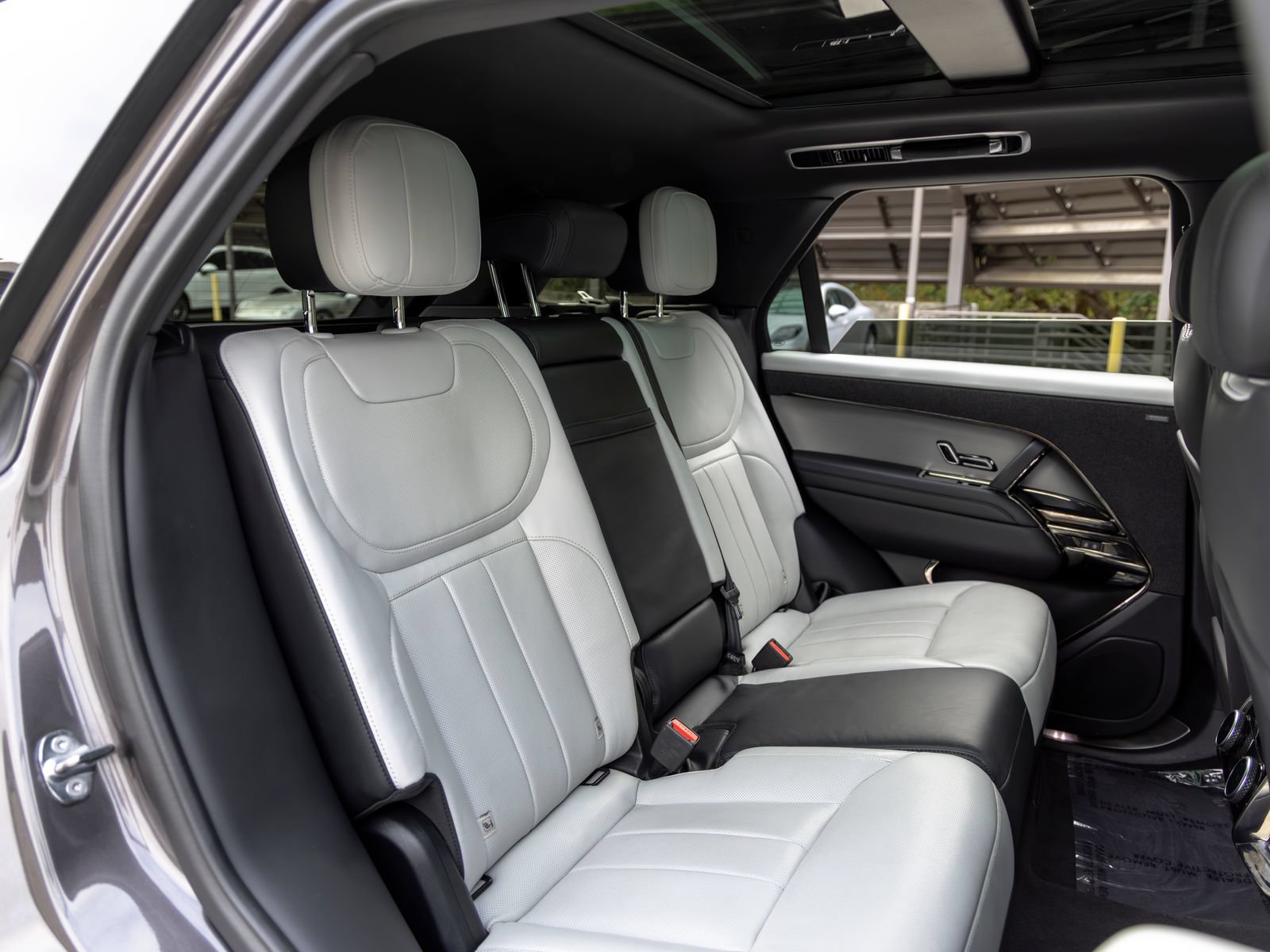 Used 2024 Land Rover Range Rover Sport Dynamic SE AWD/4WD image 49