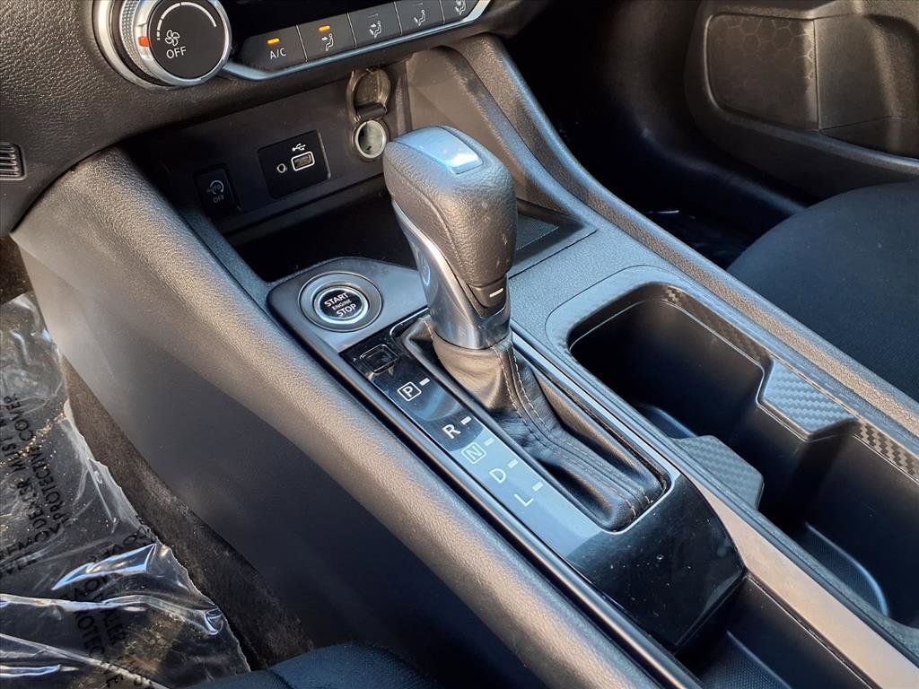 Used 2024 Nissan Sentra S image 8