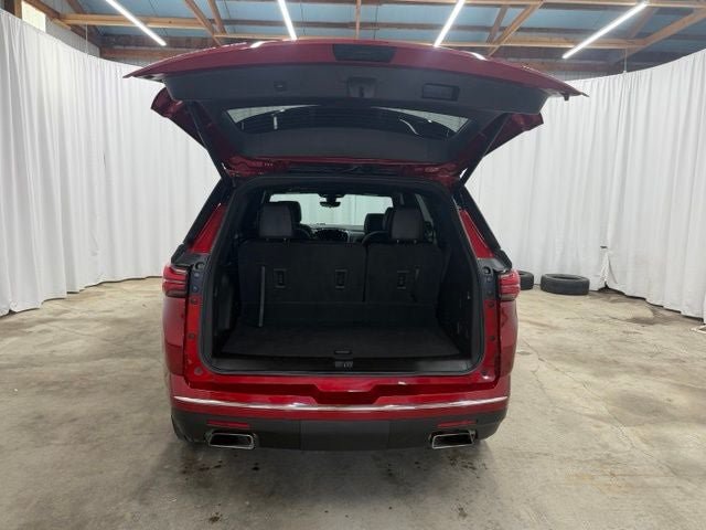 Used 2022 Chevrolet Traverse Premier AWD/4WD image 21