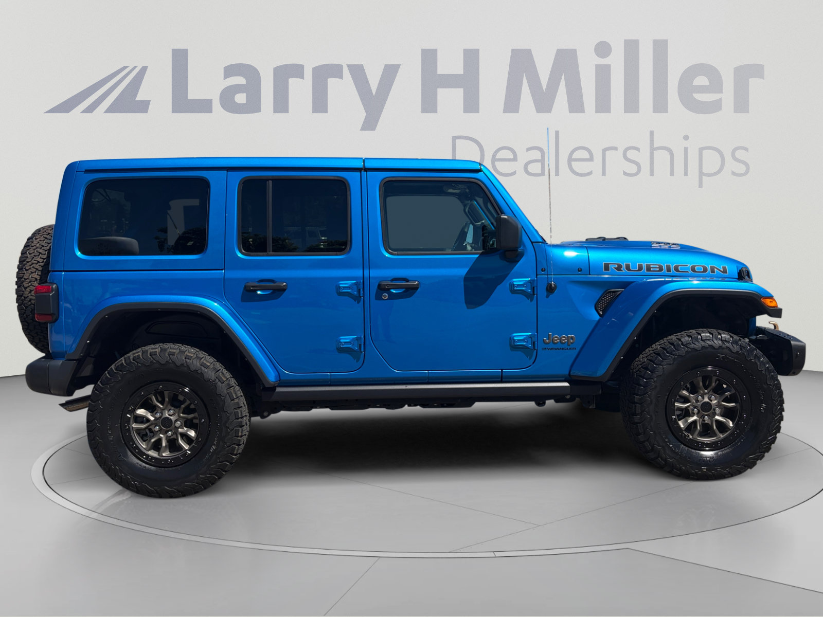 Used 2023 Jeep Wrangler Unlimited Rubicon 392 w/ Trailer Tow Package AWD/4WD image 7