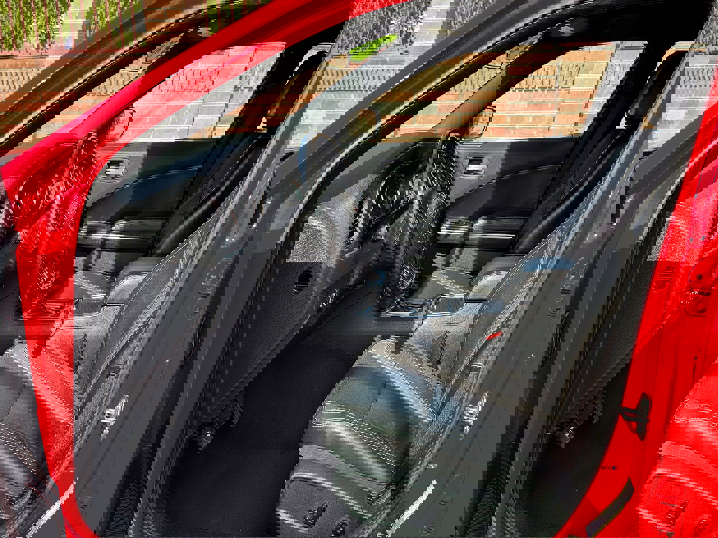 Used 2020 Dodge Charger SXT w/ Leather Interior Group image 6