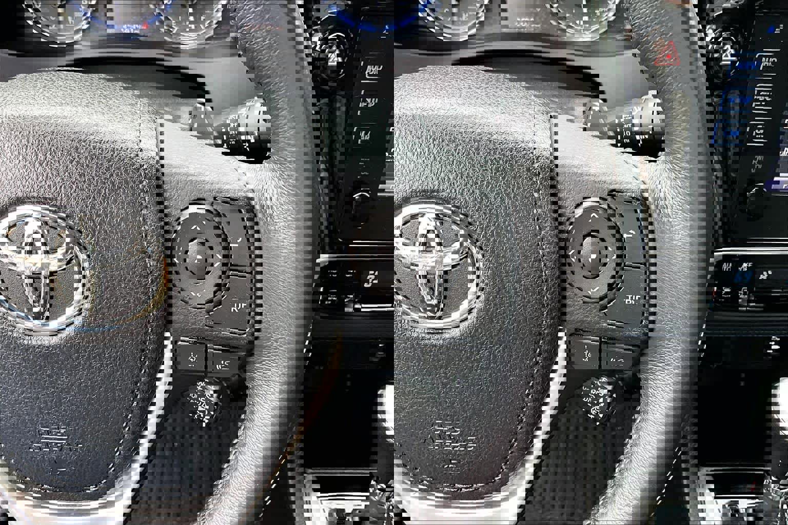 Used 2017 Toyota Corolla SE image 24