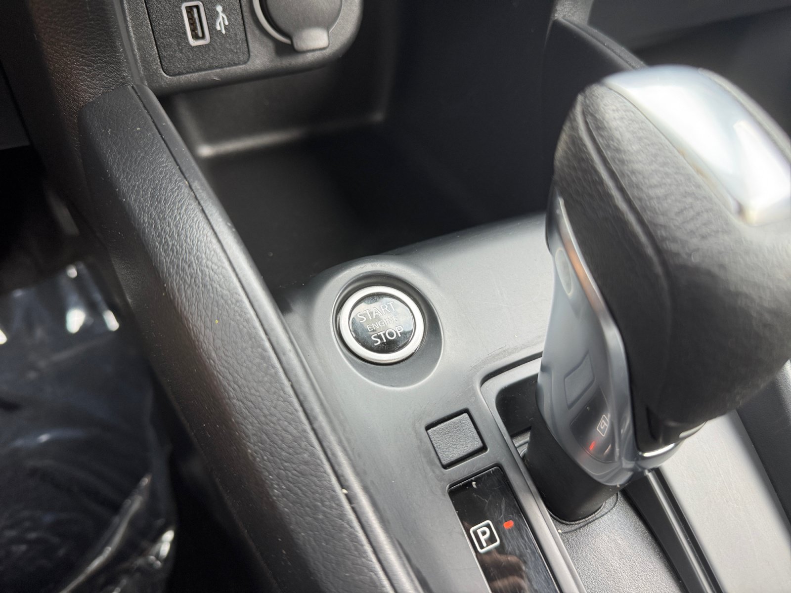 Used 2023 Nissan Kicks S FWD image 5